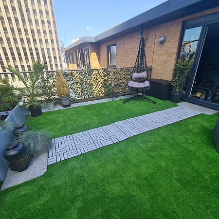 Luxury 9Ine Penthouse With Garden & Jacuzzi Apartment Birmingham Luaran gambar