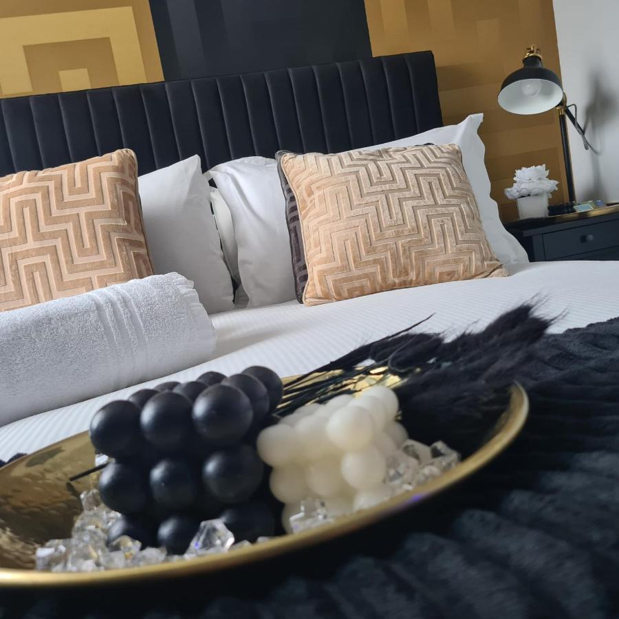 Luxury 9Ine Penthouse With Garden & Jacuzzi Apartment Birmingham Luaran gambar