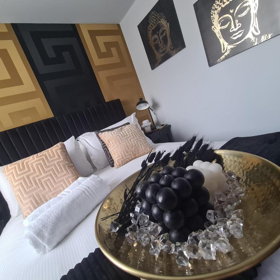 Luxury 9Ine Penthouse With Garden & Jacuzzi Apartment Birmingham Luaran gambar